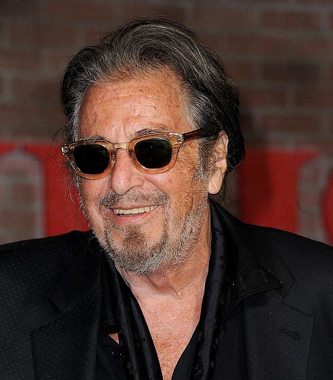Al Pacino: Πώς νιώθει που μεγαλώνει ένα μωρό στα 84 του