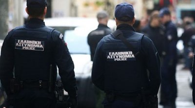 Συναγερμός στην Αθήνα: Βρέθηκαν όπλο και εκρηκτικά σε όχημα - Δύο συλλήψεις 