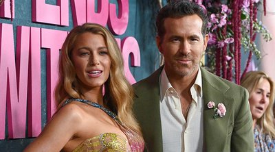 Blake Lively-Ryan Reynolds: Δωρεά ενός εκατ. δολαρίων για τους πληγέντες από τους τυφώνες
