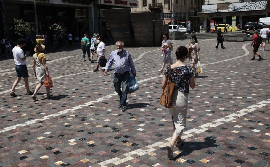 Καιρός: Μέχρι 29°C η θερμοκρασία σήμερα - Πότε έρχεται ο «Ωμέγα Εμποδιστής»