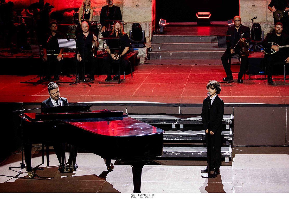 Γιώργος Θεοφάνους – «35 Σ’ Αγαπώ… Μαζί Για Το Παιδί»