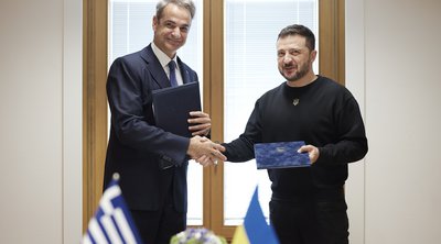 Συμφωνία για συνεργασία σε θέματα ασφάλειας υπέγραψαν Μητσοτάκης-Ζελένσκι