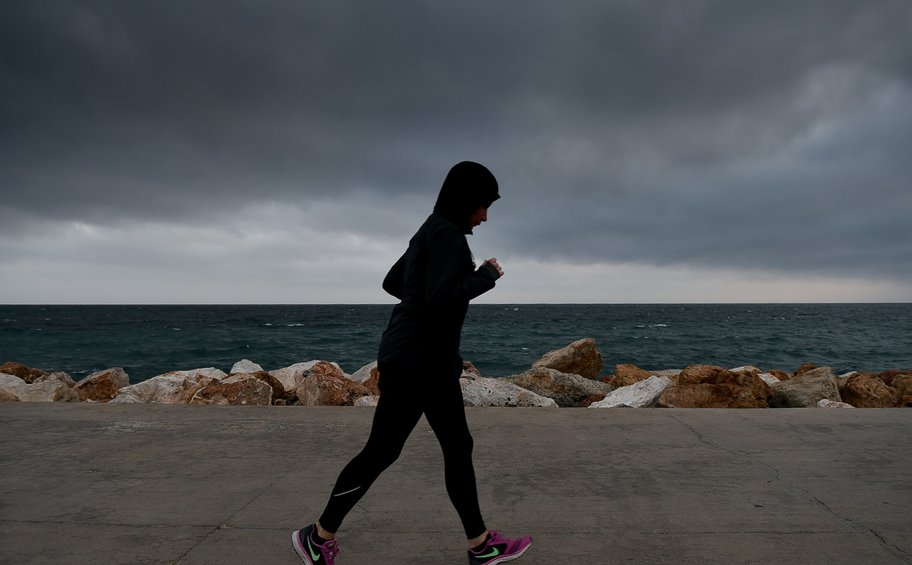 Φθινοπωρινό σκηνικό με πτώση της θερμοκρασίας και ισχυρούς ανέμους τις επόμενες ημέρες - Η πρόγνωση των μετεωρολόγων