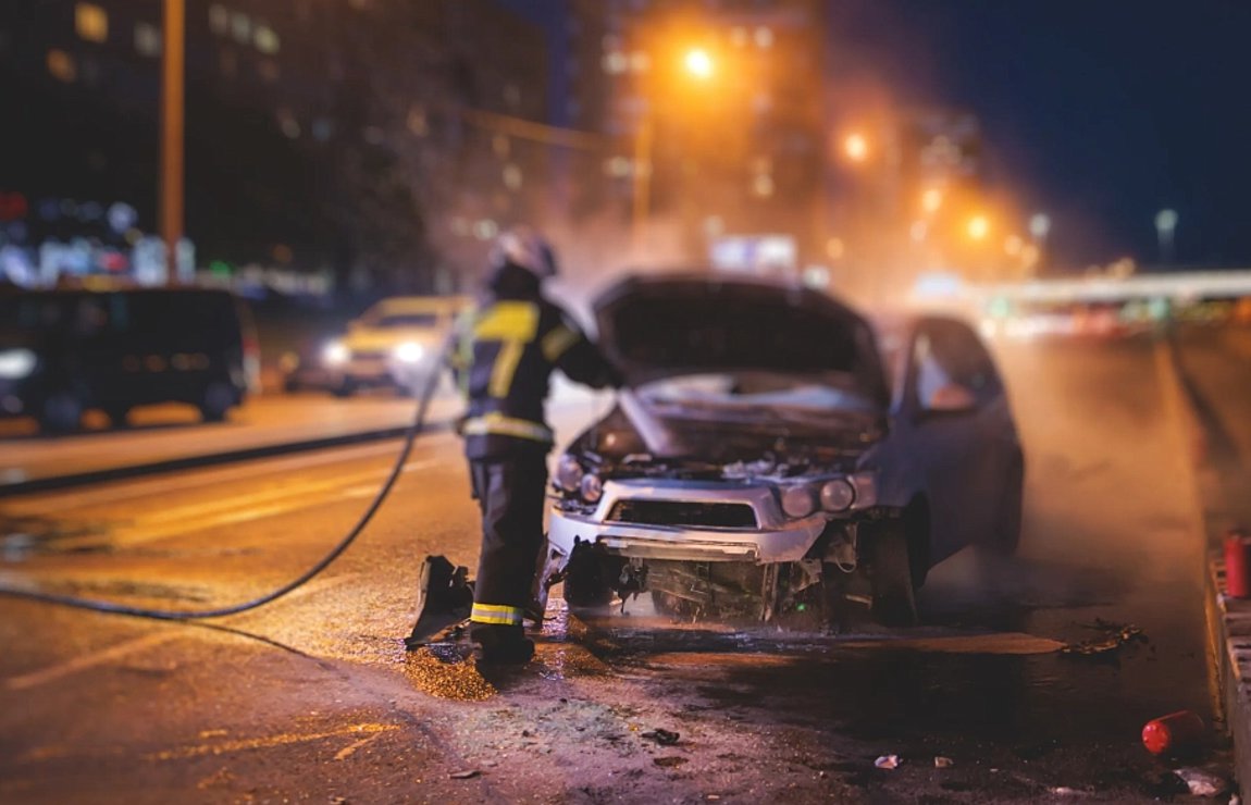 Ηλεκτρικά αυτοκίνητα: Πιάνουν φωτιά πιο εύκολα;