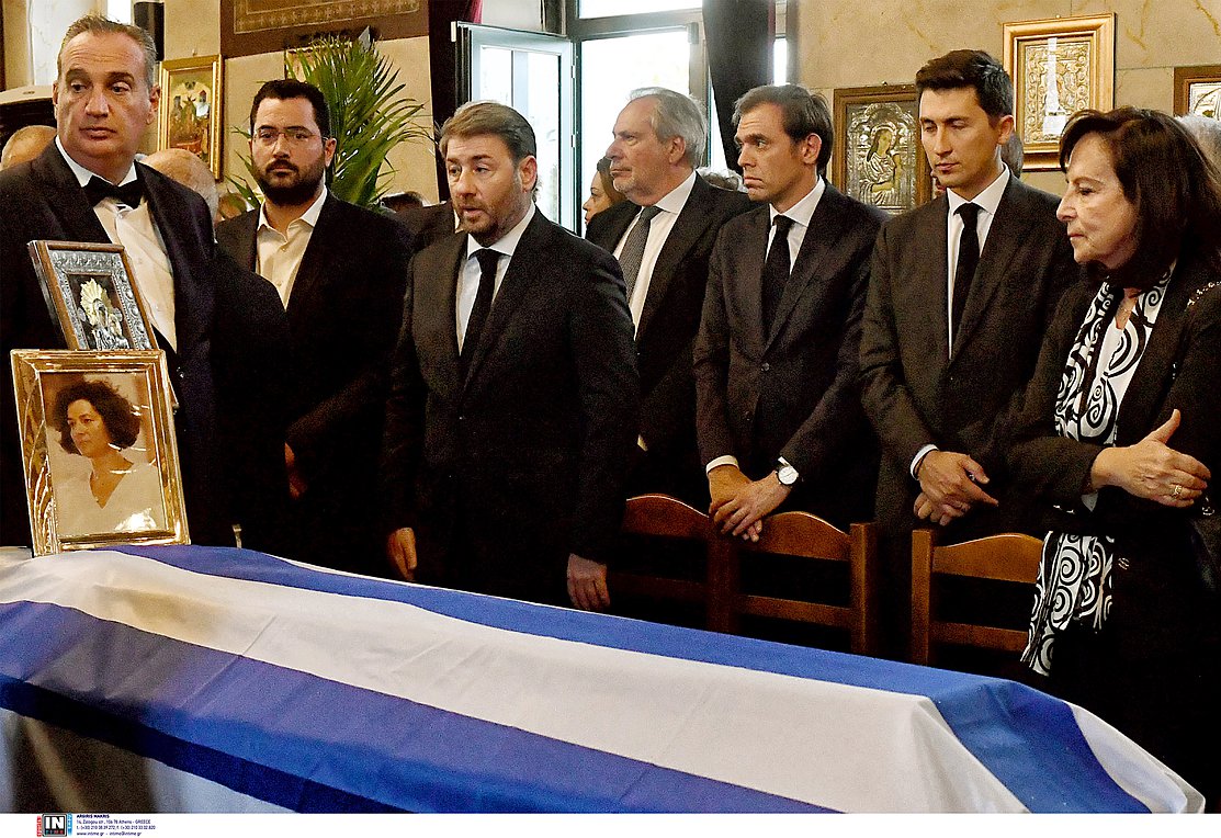 Βάσω Παπανδρέου: To «ύστατο χαίρε» στο ιστορικό στέλεχος του ΠΑΣΟΚ