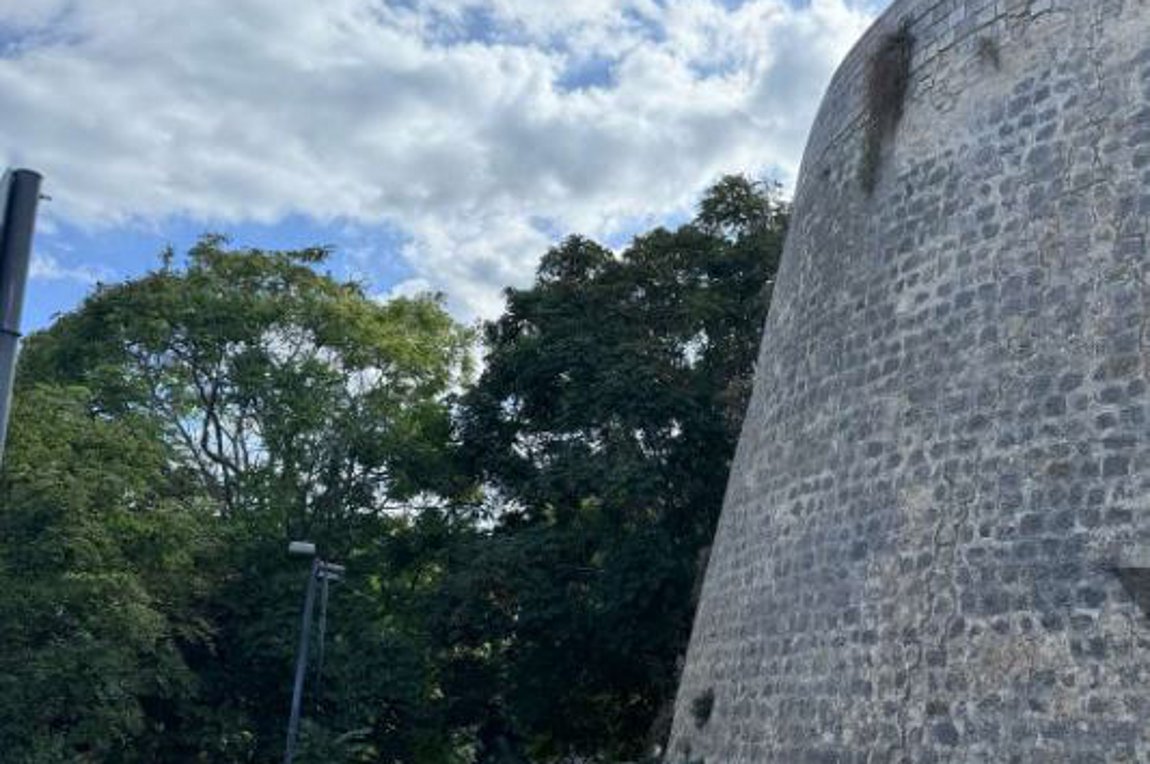 Ηράκλειο: Άνδρας έπεσε από τα Ενετικά Τείχη