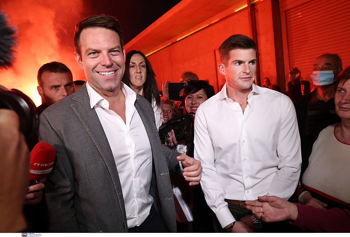 Κασσελάκης: Εγκαινίασε τα νέα του γραφεία στον Ταύρο – ΒΙΝΤΕΟ – ΕΙΚΟΝΕΣ