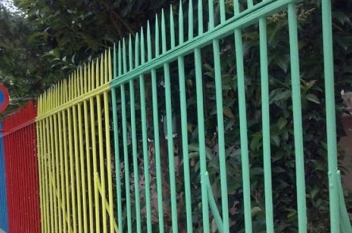 Περιστέρι: Συνελήφθησαν δύο ανήλικοι και ένας 18χρονος για απόπειρα διάρρηξης σε σχολείο