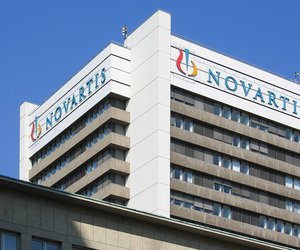 Υπόθεση Novartis: Τα ονόματα των μαρτύρων και οι αντιδράσεις του πολιτικού κόσμου