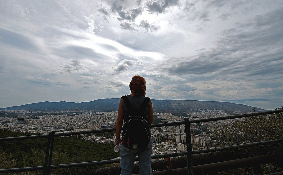 Ο καιρός σήμερα: Πού θα δείξει 26°C - Η πρόγνωση για την 28η Οκτωβρίου