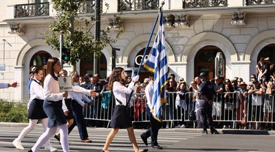 28η Οκτωβρίου: Εικόνες από τη μαθητική παρέλαση στην Αθήνα 