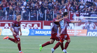 Super League 2: Η αήττητη ΑΕΛ νίκησε 2-0 τον Μακεδονικό και ξέφυγε στη βαθμολογία - ΒΙΝΤΕΟ
