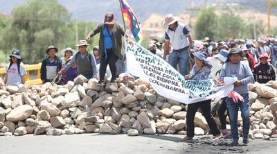 Βολιβία: Ο πρόεδρος Άρσε απαιτεί την άμεση άρση των αποκλεισμών δρόμων