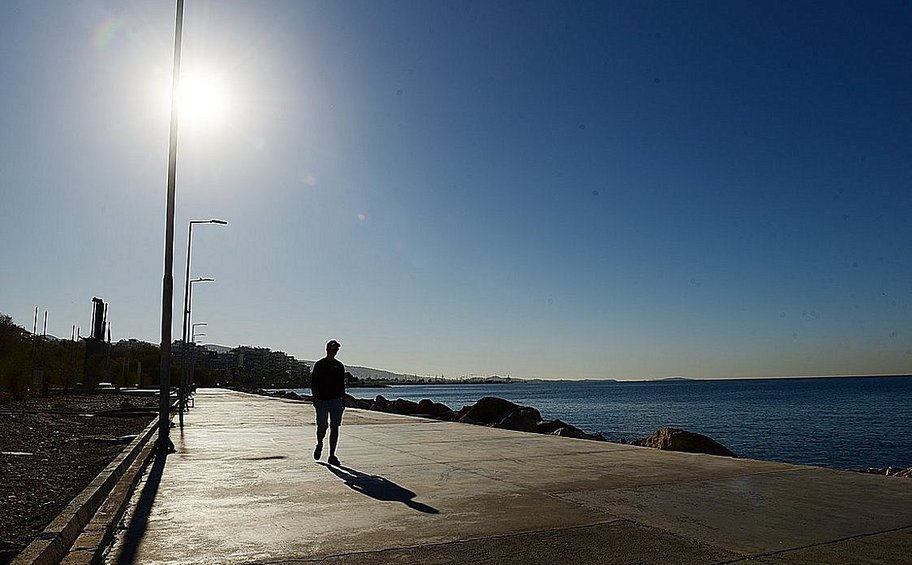 Meteo: Ρεκόρ ζέστης τον Οκτώβριο - Πού καταγράφηκαν οι υψηλότερες θερμοκρασίες