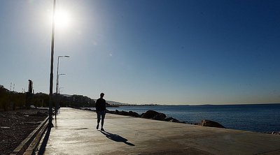 Meteo: Ρεκόρ ζέστης τον Οκτώβριο - Πού καταγράφηκαν οι υψηλότερες θερμοκρασίες