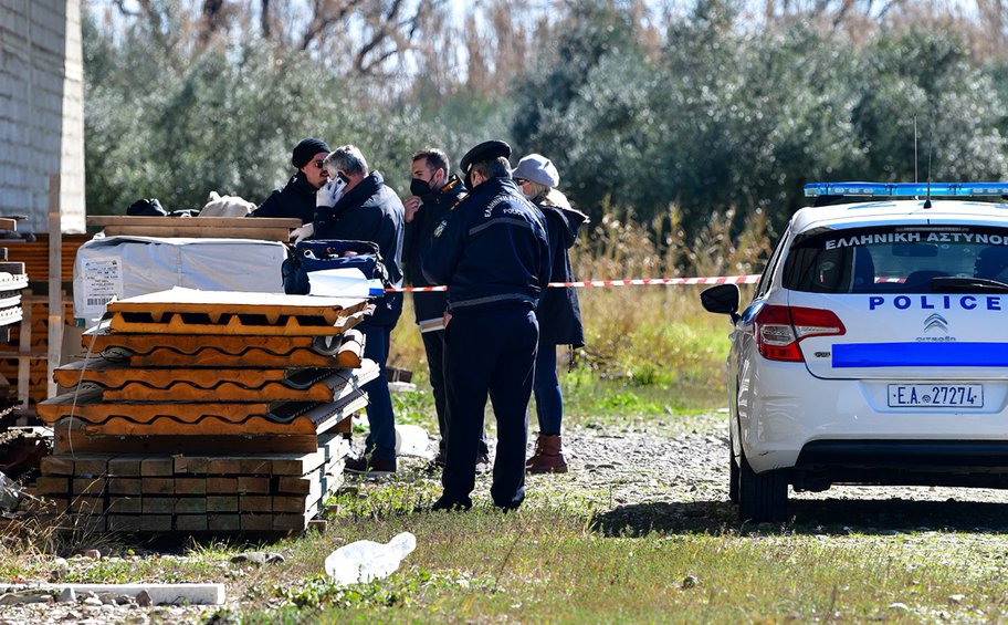 Άγρια δολοφονία σε περιοχή των Φαρσάλων – Τον σκότωσε με τσάπα και εξαφανίστηκε με το αυτοκίνητό του