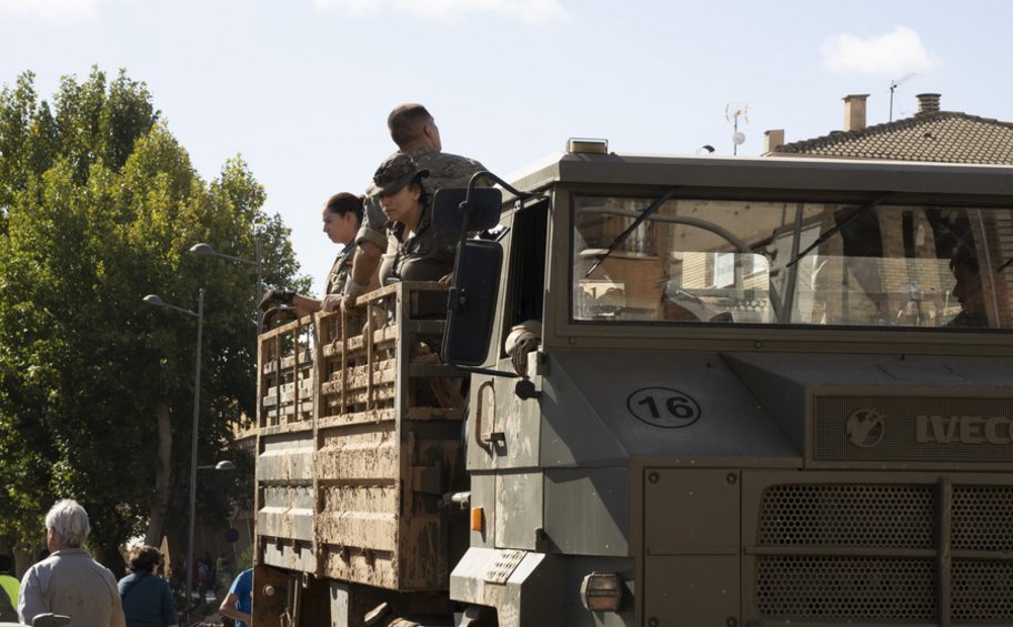 Ισπανία: Νέες στρατιωτικές ενισχύσεις φθάνουν στη νοτιοανατολική χώρα, τουλάχιστον 211 οι νεκροί