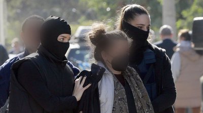 Έκρηξη στους Αμπελόκηπους: Στον εισαγγελέα η 30χρονη - Απολογείται ο σύντροφός της 