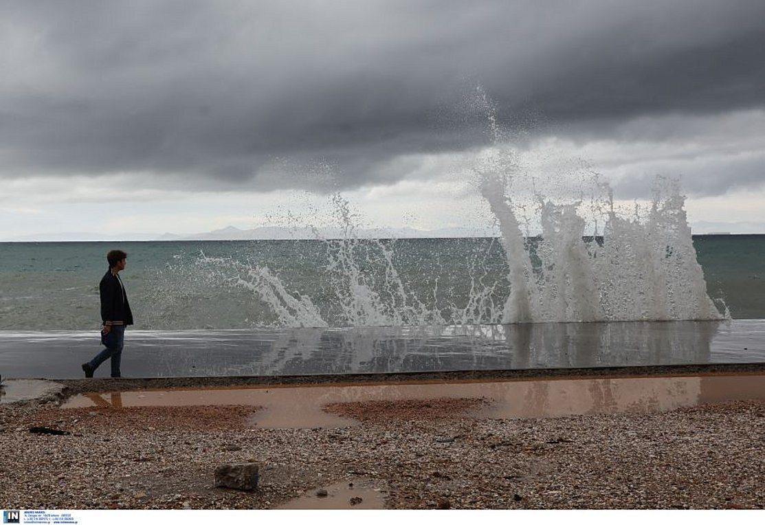 Καιρός: Μέχρι 24°C και μποφόρ σήμερα – Δείτε πότε έρχονται βροχές