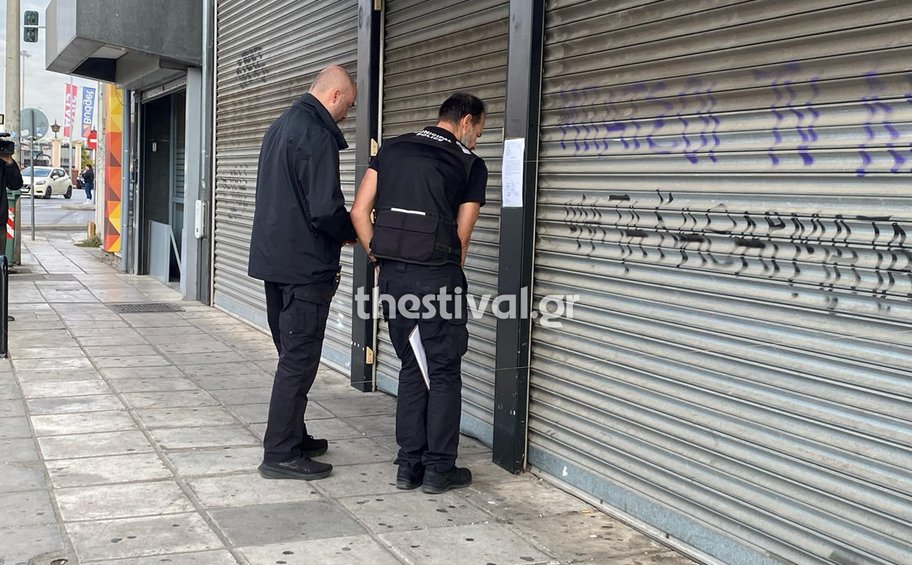 Θεσσαλονίκη: Η Δημοτική Αστυνομία σφράγισε το club που σέρβιρε αλκοόλ σε ανήλικους και κατέληξαν στο νοσοκομείο 
