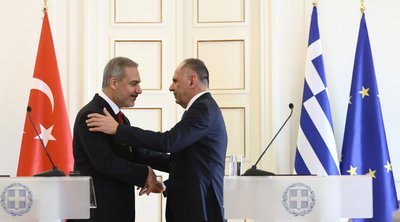 Γεραπετρίτης: Ακόμη και όταν δεν βρίσκουμε εύκολα λύσεις συζητούμε - Φιντάν: Να κάνουμε την αιώνια γειτονία μας, αιώνια φιλία