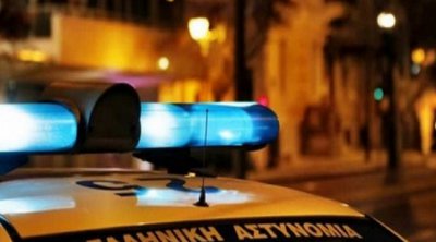 Μεσολόγγι: Προσωρινά κρατούμενος ο 17χρονος για τον εμπρησμό περιπολικού της Τροχαίας