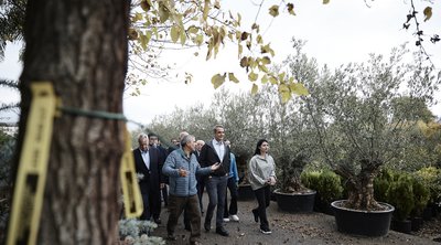 Ο πρωθυπουργός επισκέφθηκε φυτώριο στο Καπανδρίτι 