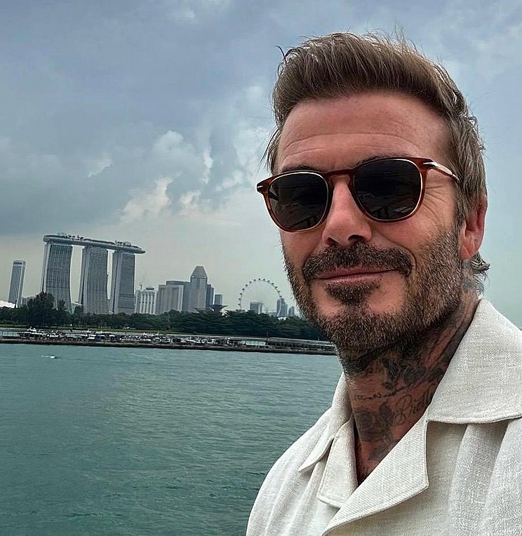 David Beckham: Φωτογραφίζεται ημίγυμνος μέσα στη σάουνα