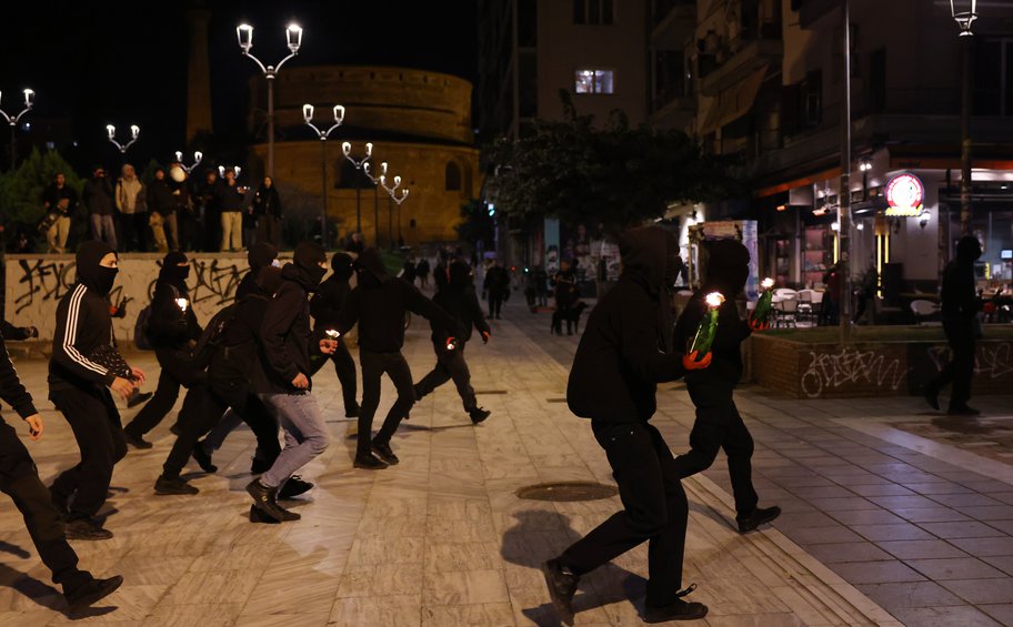 Θεσσαλονίκη: Προσαγωγές ατόμων στη διάρκεια των εκδηλώσεων για το Πολυτεχνείο