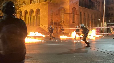 Επεισόδια στη Θεσσαλονίκη στην πορεία για το Πολυτεχνείο - Πεδίο μάχης η Εγνατία