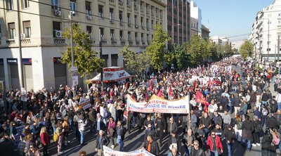 Γενική απεργία: Σε εξέλιξη συγκεντρώσεις και πορείες - Πώς θα κινηθούν τα ΜΜΜ