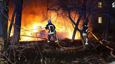 Ουκρανία: Δύο νεκροί από ρωσικά πλήγματα στη Σούμι - Το κοινοβούλιο ανέβαλε συνεδρίασή του