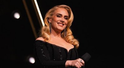 Adele: Εξαντλημένη συναισθηματικά και σωματικά μετά τη διετή παραμονή της στο Λας Βέγκας