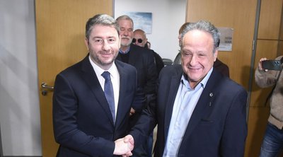 Ανδρουλάκης: Θα γίνει η συνάντηση με τον Μητσοτάκη - Ποιος από τους δύο λαϊκίζει;