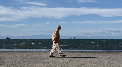 Καιρός: Μέχρι τους 18°C σήμερα - Αλλαγή σκηνικού την Παρασκευή με βροχές και πτώση της θερμοκρασίας