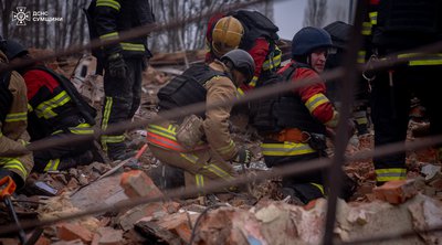 Ζελένσκι: Δύο άμαχοι σκοτώθηκαν από ρωσικό πλήγμα στην πόλη Σούμι