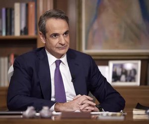 Μητσοτάκης: «Απαράδεκτες οι δηλώσεις Σαμαρά - Διαφωνώ με την κριτική Καραμανλή»