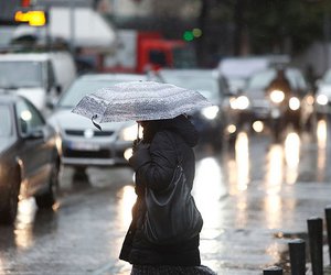 Καιρός: Σφοδρές καταιγίδες και χιόνια το Σαββατοκύριακο - Στο «κόκκινο» 7 περιοχές