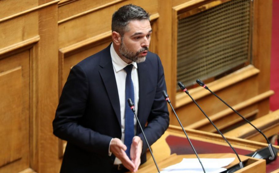 Γιάννης Σαρακιώτης: Από σήμερα είμαι ανεξάρτητος βουλευτής