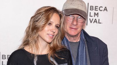 Richard Gere: Η σύζυγός του δεν είχε ιδέα ποιος ήταν – «Με πέρασε για τον George Clooney»