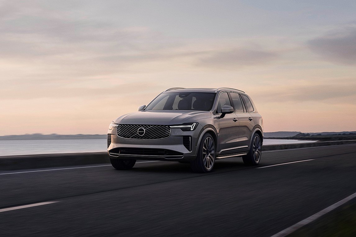 Volvo XC90 PHEV: Ουσιαστική ανανέωση