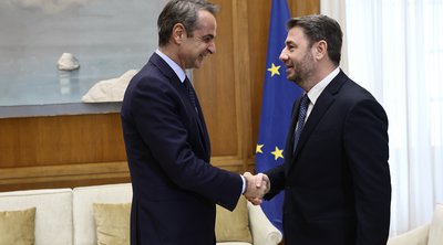 Τι λένε κυβερνητικές πηγές για τη συνάντηση Μητσοτάκη-Ανδρουλάκη 