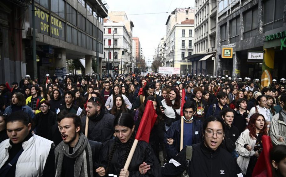 Επέτειος Γρηγορόπουλου: Σε εξέλιξη οι πορείες - Οι κυκλοφοριακές ρυθμίσεις