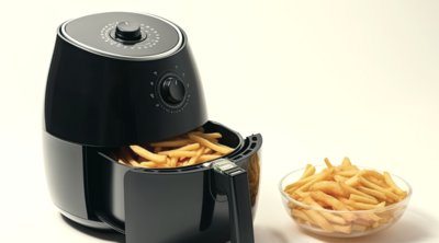 Air fryer και καρκίνος: Μπορεί το μαγείρεμα σε φριτέζα αέρος να αυξήσει τον κίνδυνο;