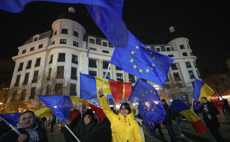 Ρουμανία: Πολιτική αβεβαιότητα μετά την ακύρωση του  του πρώτου γύρου των προεδρικών εκλογών