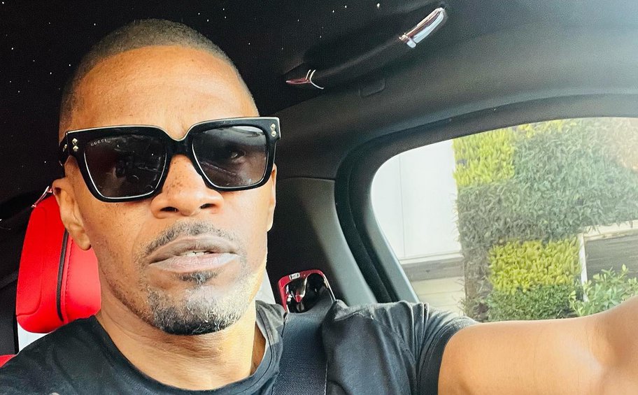 Jamie Foxx: Η αποκάλυψη για τη σοβαρή περιπέτεια της υγείας του – Ήταν σε κώμα για εβδομάδες