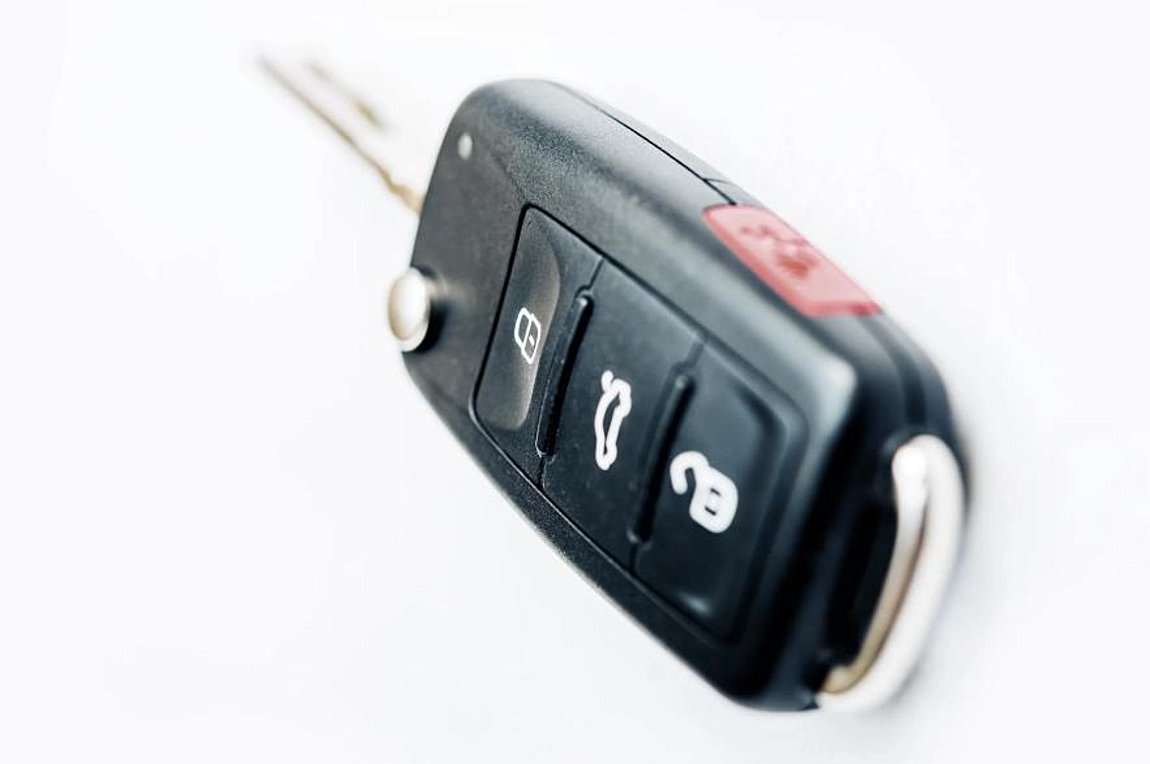 Πώς να αλλάξω μπαταρία σε κλειδί αυτοκινήτου