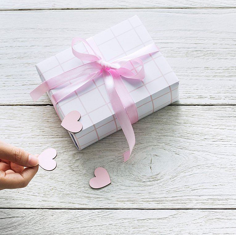 Εορτολόγιο: Ποιοι γιορτάζουν σήμερα, 11 Δεκεμβρίου