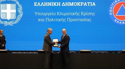 ΚΕΕΕ: Βράβευση του Ιωάννη Μασούτη για τη δωρεά drones στην Πολιτική Προστασία
