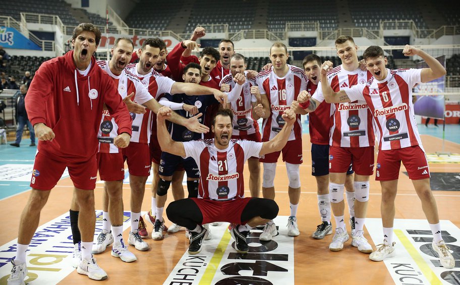 Volley League: Με απίστευτη ανατροπή νίκησε με 3-2 σετ τον ΠΑΟΚ στη Θεσσαλονίκη ο Ολυμπιακός - ΒΙΝΤΕΟ